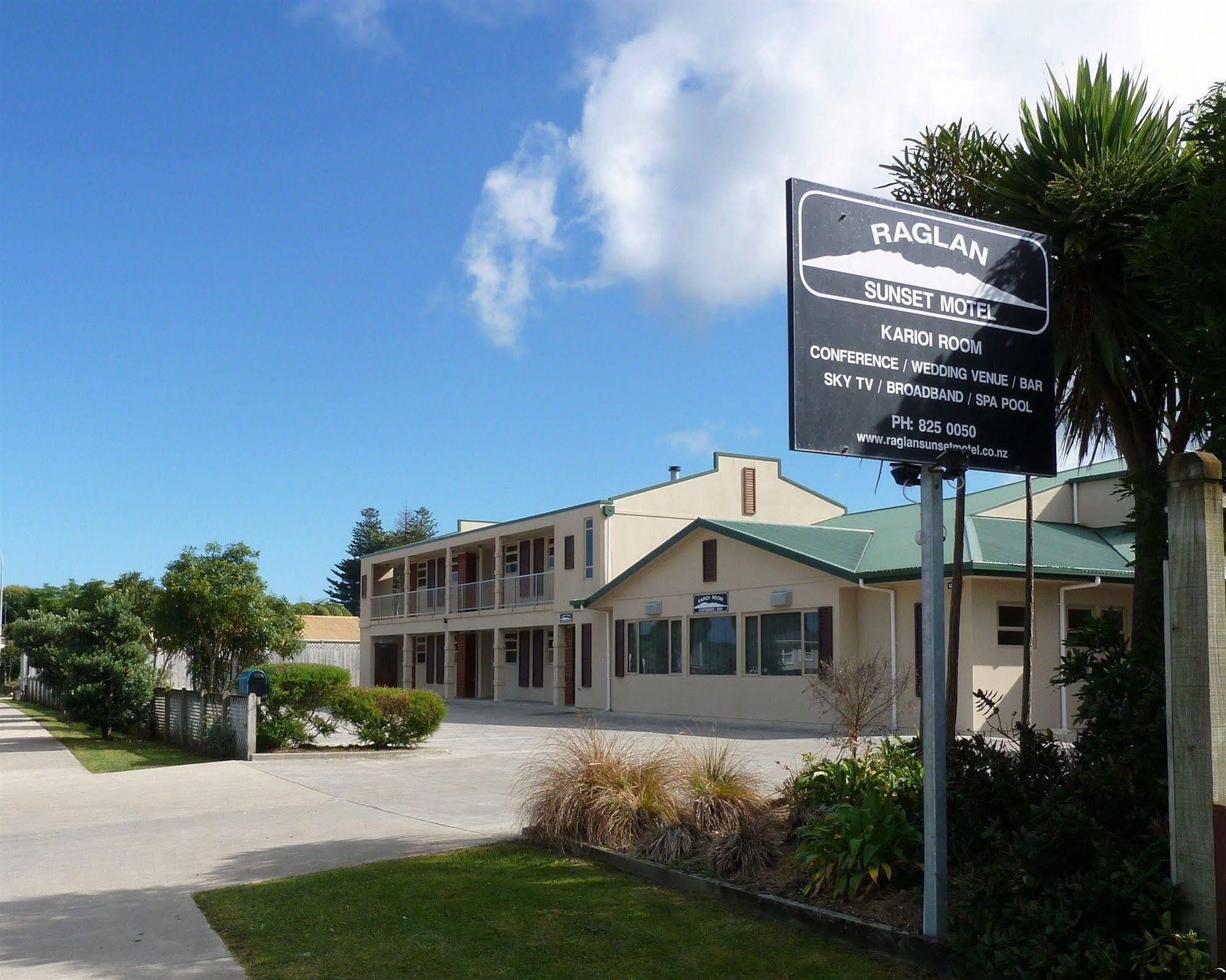 Raglan Sunset Motel And Conference Venue Εξωτερικό φωτογραφία